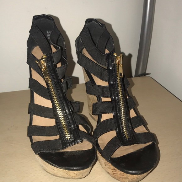 Steve Madden Shoes - Steve Madden wedges